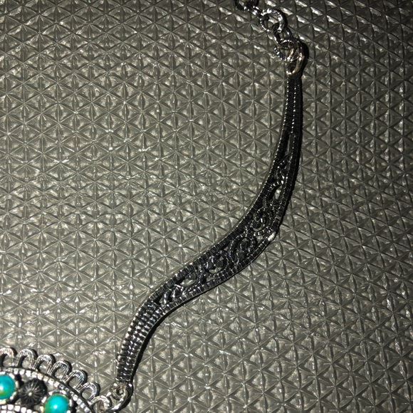 turquoise and metal dream catcher necklace - Picture 3 of 4